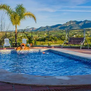 https://villa-teresa-malaga.1costadelsol.com