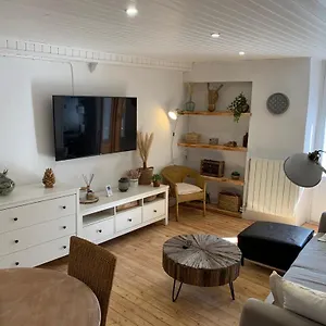 https://apartamento-con-encanto-tpic-ceret-en-el-centro-de-puigcerd.catalonia-hotels.com